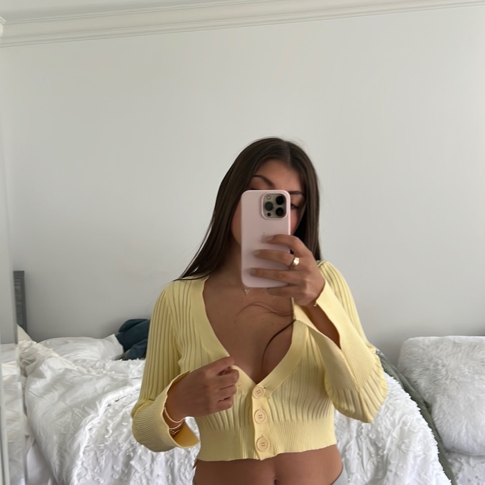Yellow cropped sweater